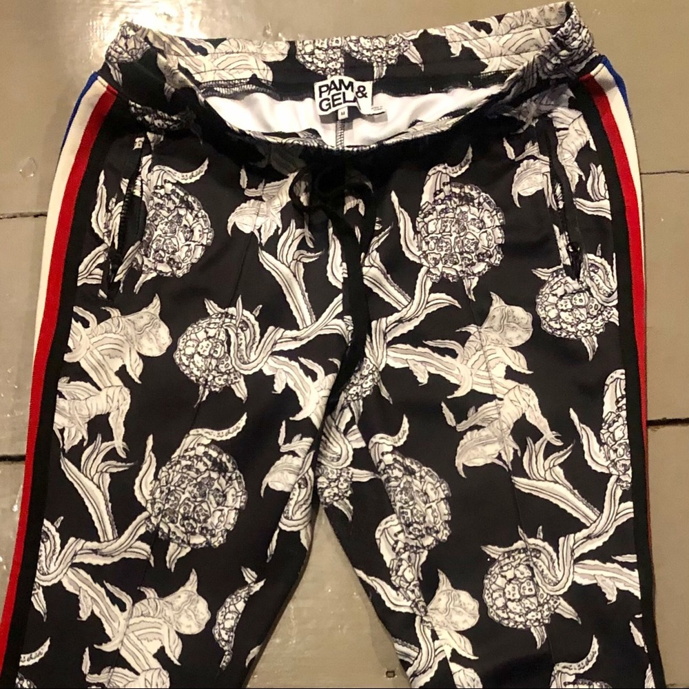 Pam & Gela joggers